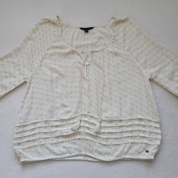 AEO | Beautiful Viscose Blouse NWOT Ruffles Ladies S/M Cream Floral - Picture 15 of 16